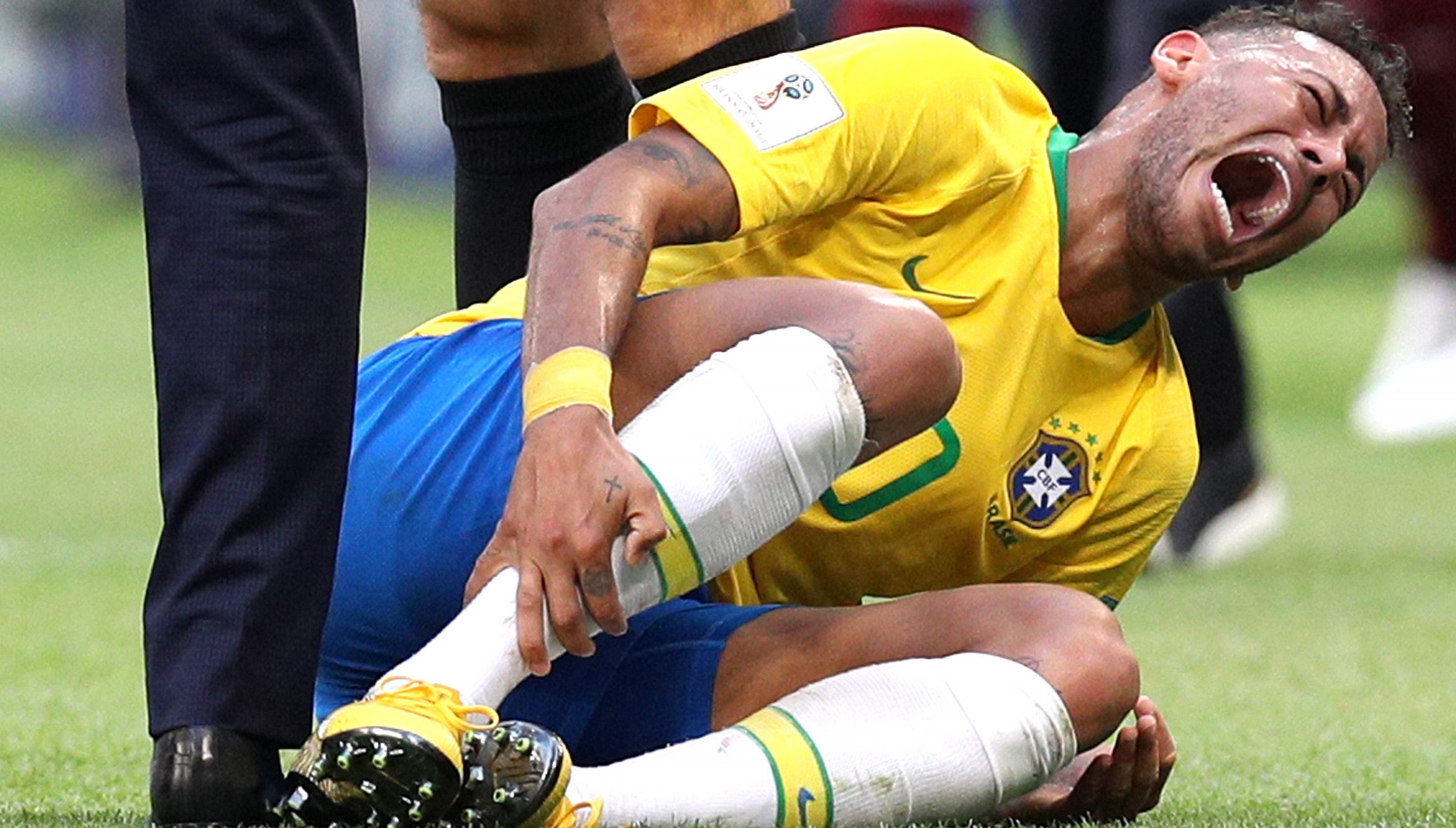 Neymar-has-been-slammed-by-Marco-van-Basten-for-over-acting.jpg