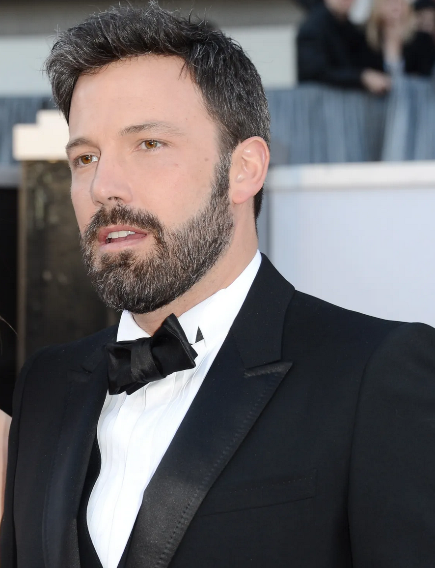 Screenshot 2022-08-23 at 22-35-37 Ben Affleck Spotted With Jennifer Garner After Calling Their...png