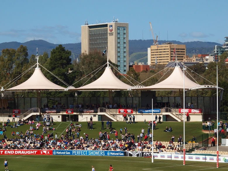 2011_outer_army_adelaide_oval117.jpg