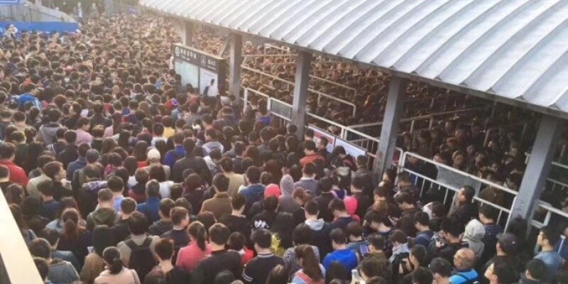 plenum_subway_crowds_09.jpg