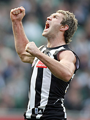 427577-travis-cloke.jpg