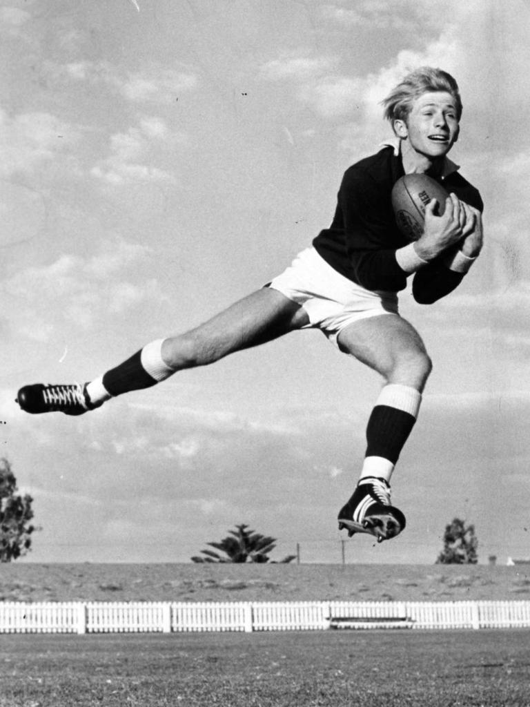 Sturt footballer Peter Yeo at training in 1967.