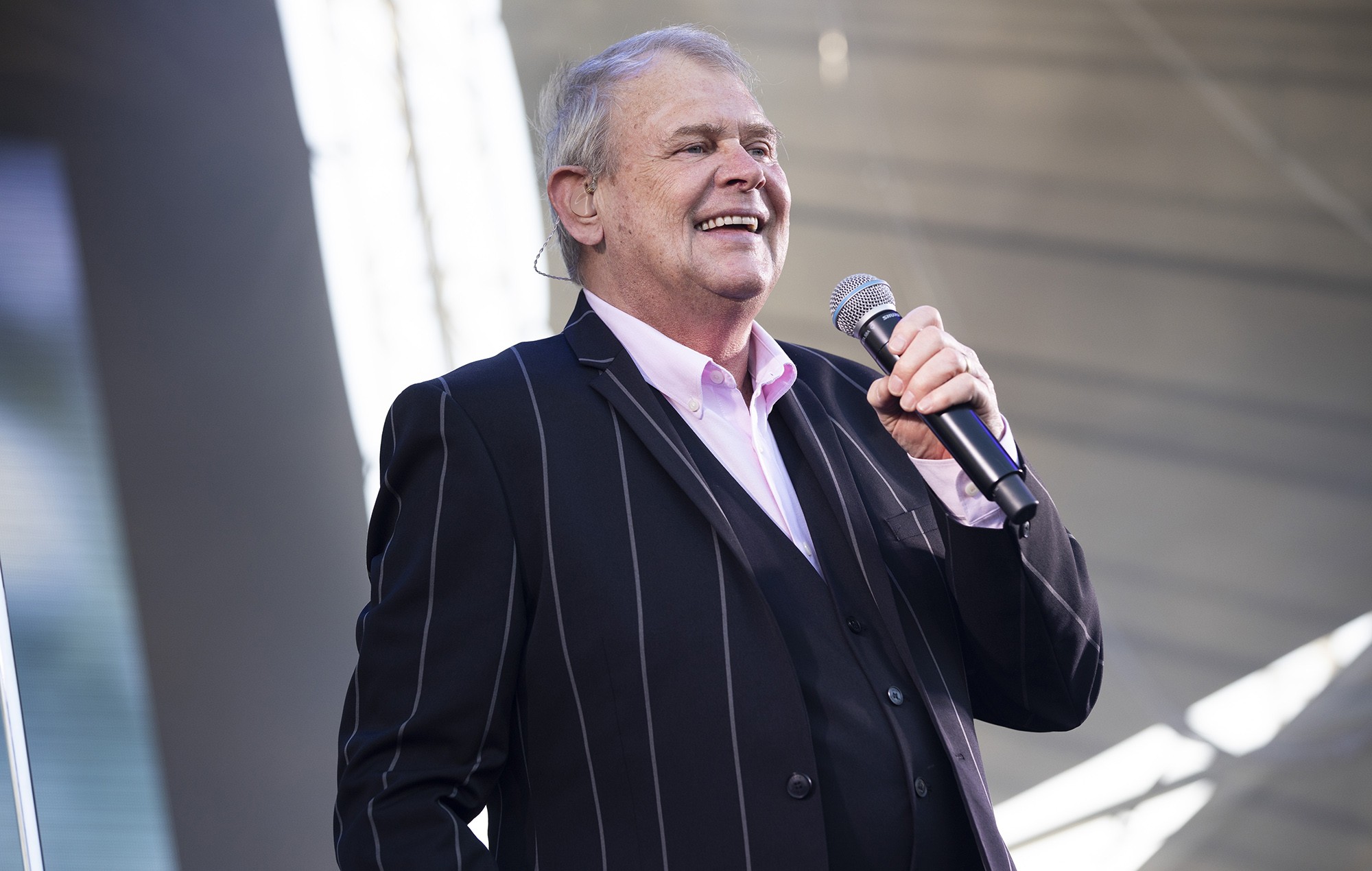 John-Farnham-2020-credit-Matt-Jelonek@2000x1270-.jpg