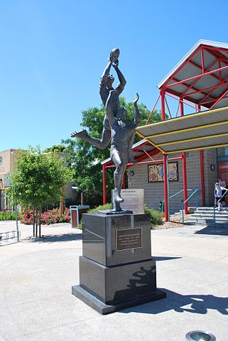 321px-Hastings_John_Coleman_Statue.JPG