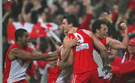 aflswans_wideweb__430x264.jpg