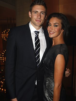 544046-shaun-hampson-and-megan-gale.jpg