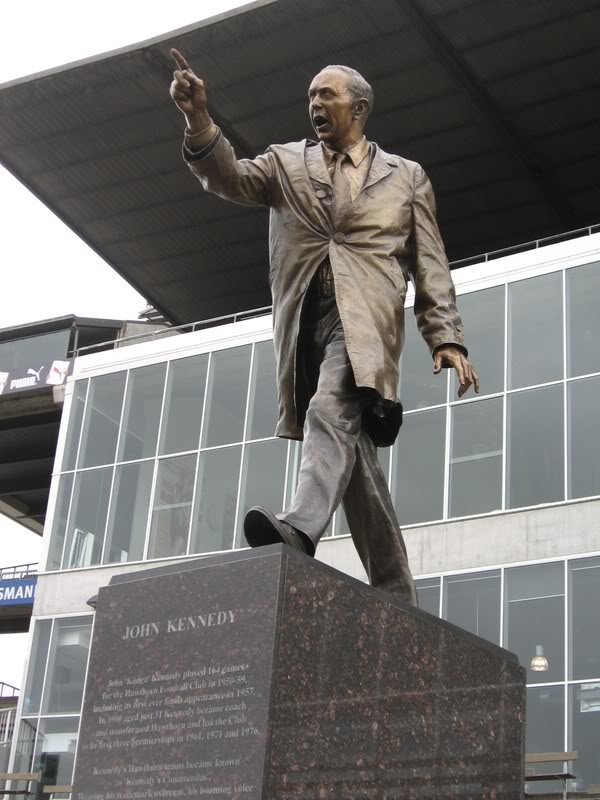 JKStatue009.jpg