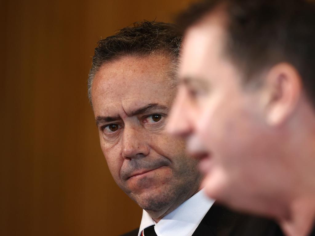 Simon Lethlean and Saints coach Ross Lyon. Picture: Michael Klein