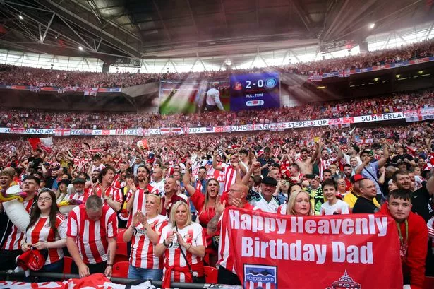 0_Sunderland-AFC-fans-Wembley.jpg