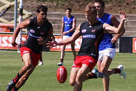 090211_IntraClub_Hurley-l.jpg