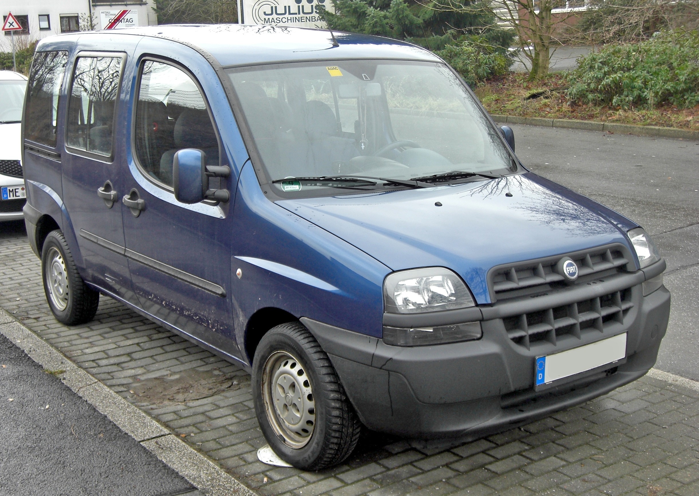 Fiat_Doblo_front.JPG