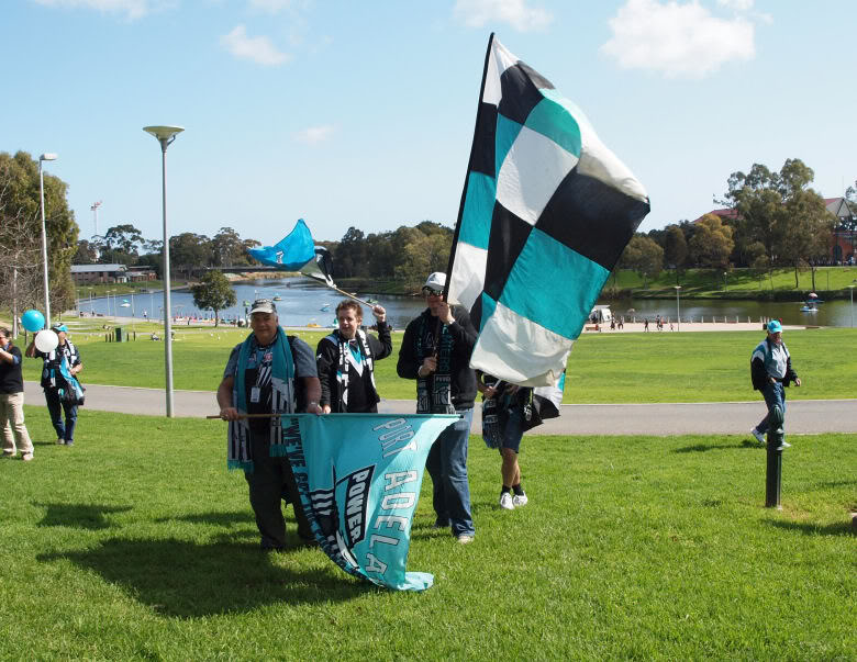 2011_outer_army_adelaide_oval084.jpg