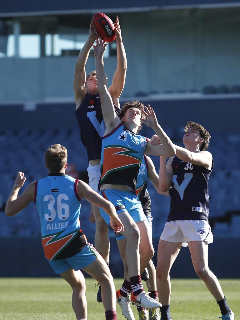 [PLAYERCARD]Fischer McAsey[/PLAYERCARD] marks for Vic Metro in 2019. Picture: Dylan Burns/AFL Photos via Getty Images