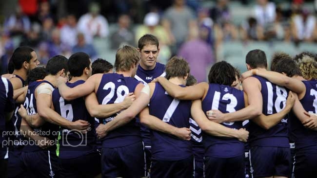 726846-fremantle-dockersgif.jpg