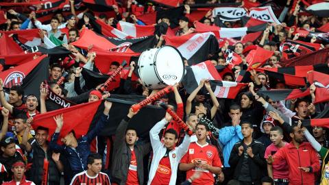 usm_alger_fans._afp_file_photo.jpg