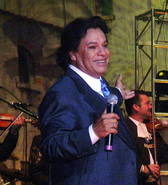 545px-Juan_Gabriel_in_2006.jpg