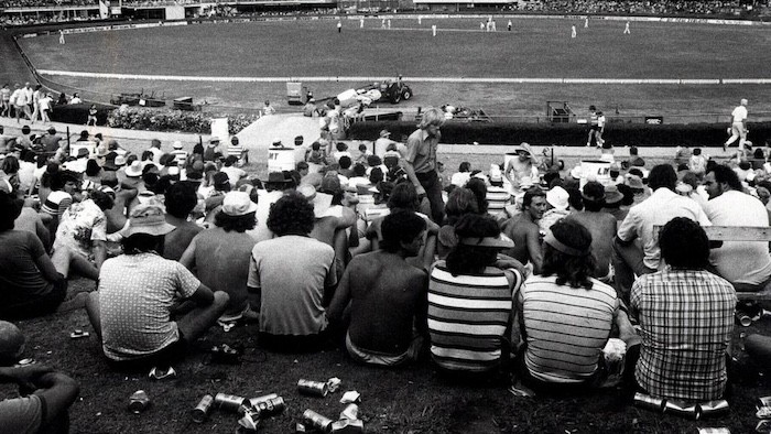 beer-cans-at-Gabba-test-1978-CMail.jpeg