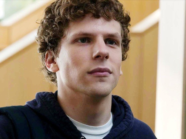 jesse-eisenberg-loves-ween1.jpg