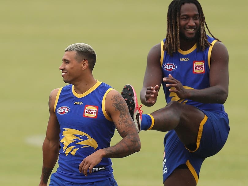 Tim Kelly and Nic Naitanui warm up