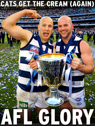 915891-geelong-win-afl-trophy-2009.jpg