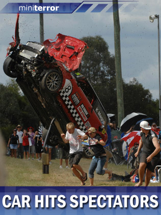 961849-mini-car-crash-rotate.jpg