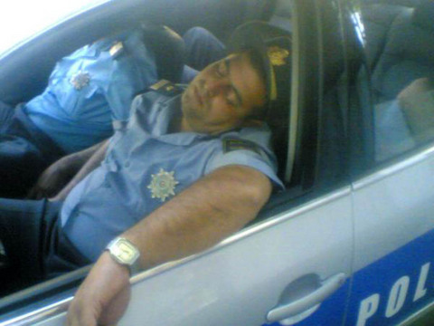 asleep-in-a-police-car1.jpg