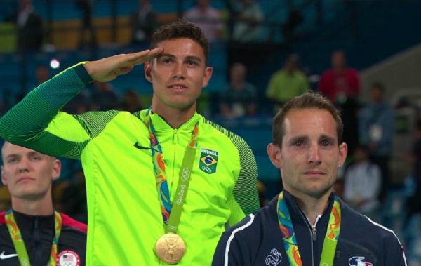 renaud-Lavillenie-cries.jpg