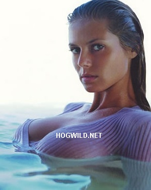 heidi-klum-wet-t-shirt.jpg