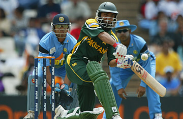 360_india_pakistan_cricket_0329.jpg