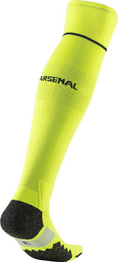 arsenal-16-17-third-kit-shorts-socks-3.jpg