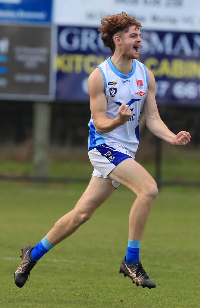 Oliver Wiltshire kicks a goal against Modewarre. Picture: Mark Wilson