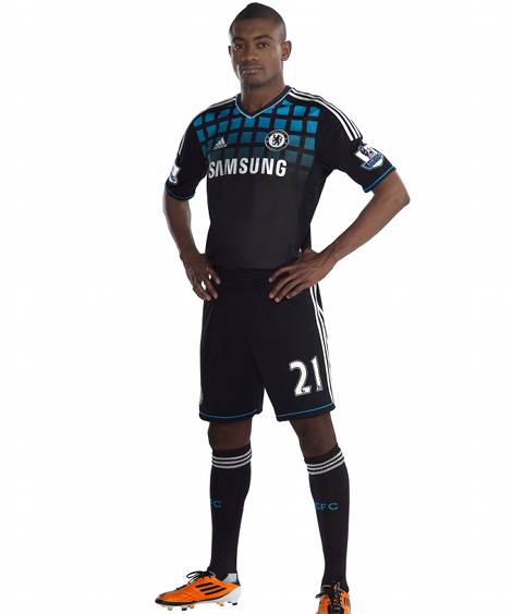 Chelsea%2Bblack%2Baway%2Bkit%2B2012%2Badidas%2BKalou.jpg