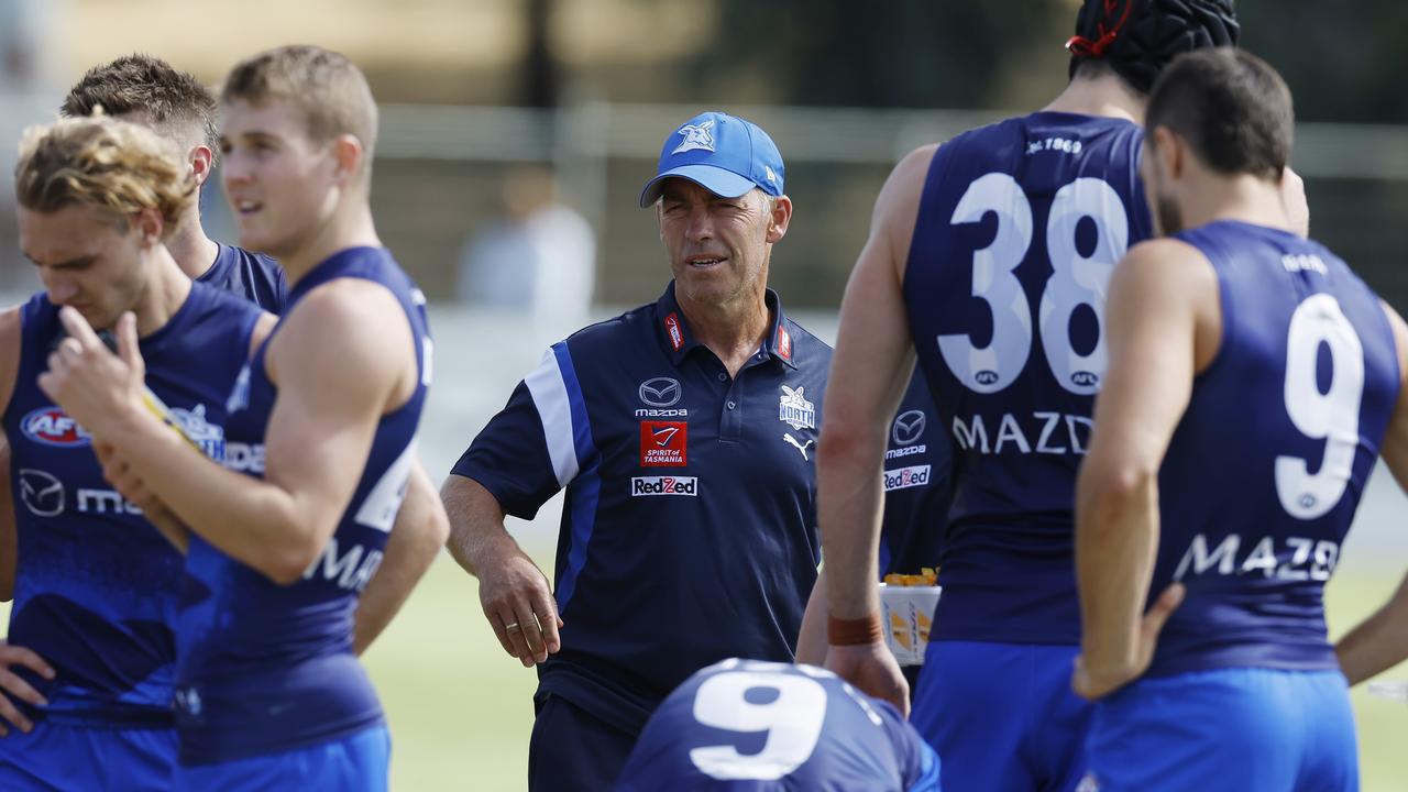 Alastair Clarkson chats to his troops. Picture: Michael Klein