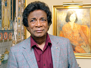 571739-kamahl.jpg