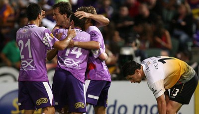 fussball-perth-glory-wellington-phoenix_400x230_zps97809405.jpg