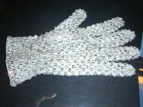 michael-jackson-glove1.jpg