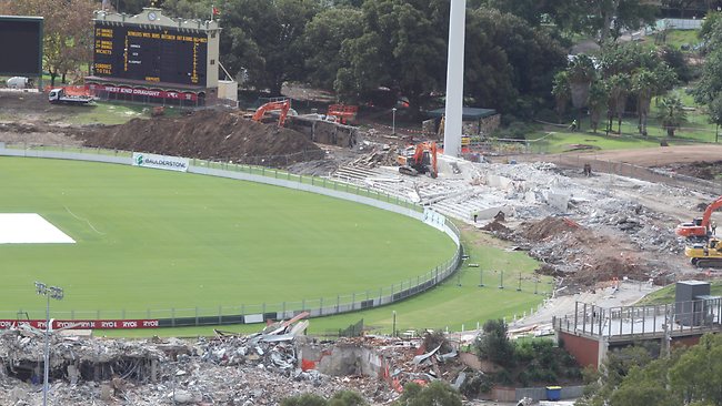 338043-adelaide-oval-demolition.jpg