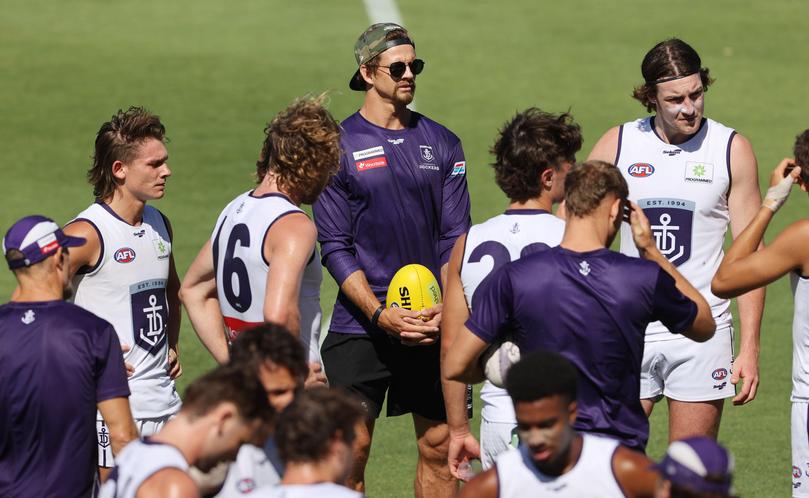 The Dockers regroup.