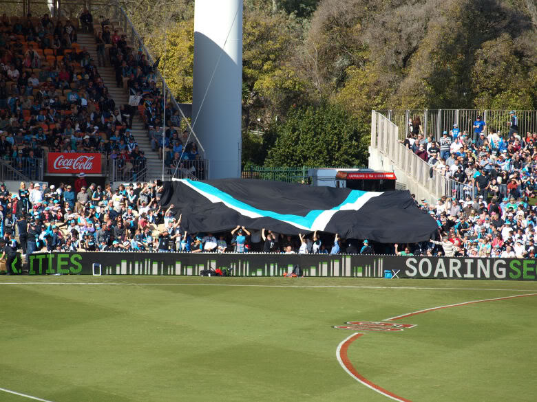 2011_outer_army_adelaide_oval171.jpg