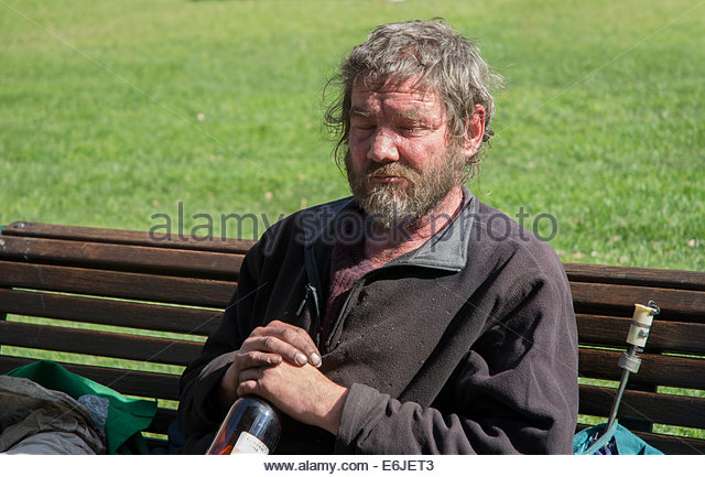 scruffy-homeless-alcoholic-man-melbourne-australia-e6jet3.jpg