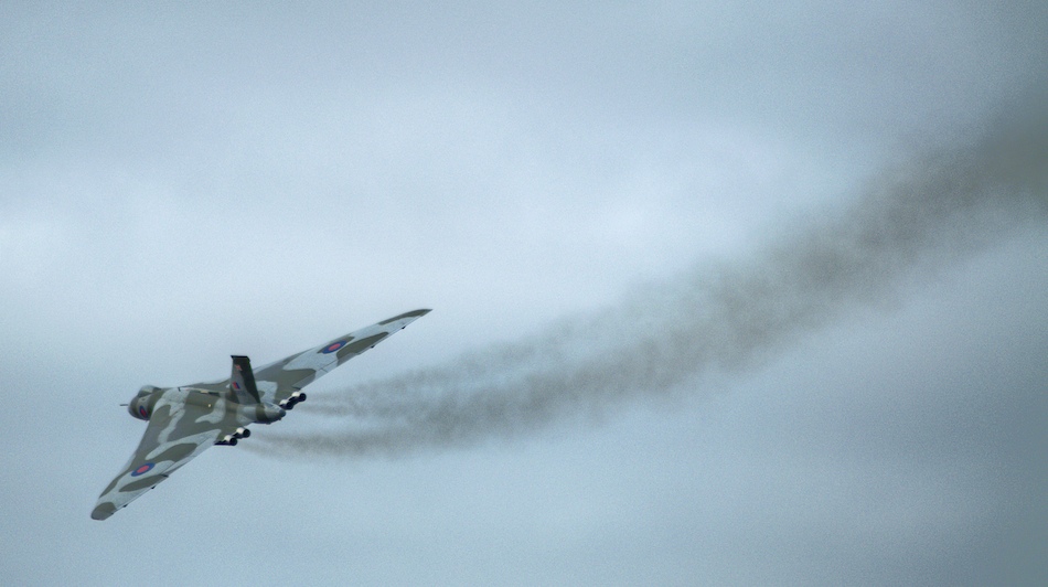 southport-air-show-2009-vulcan-bombers-1.jpg