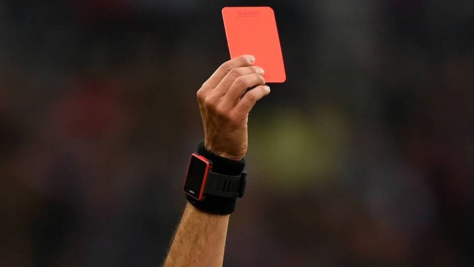 redcard-cropped_thnesq5hbhuh109jdesjntak5.jpg