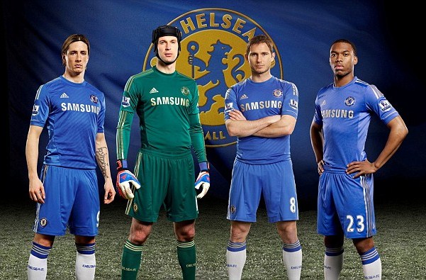 Gold-Chelsea-Kit-2013.jpg