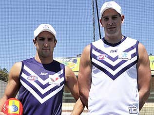 128556-fremantle-dockers.jpg