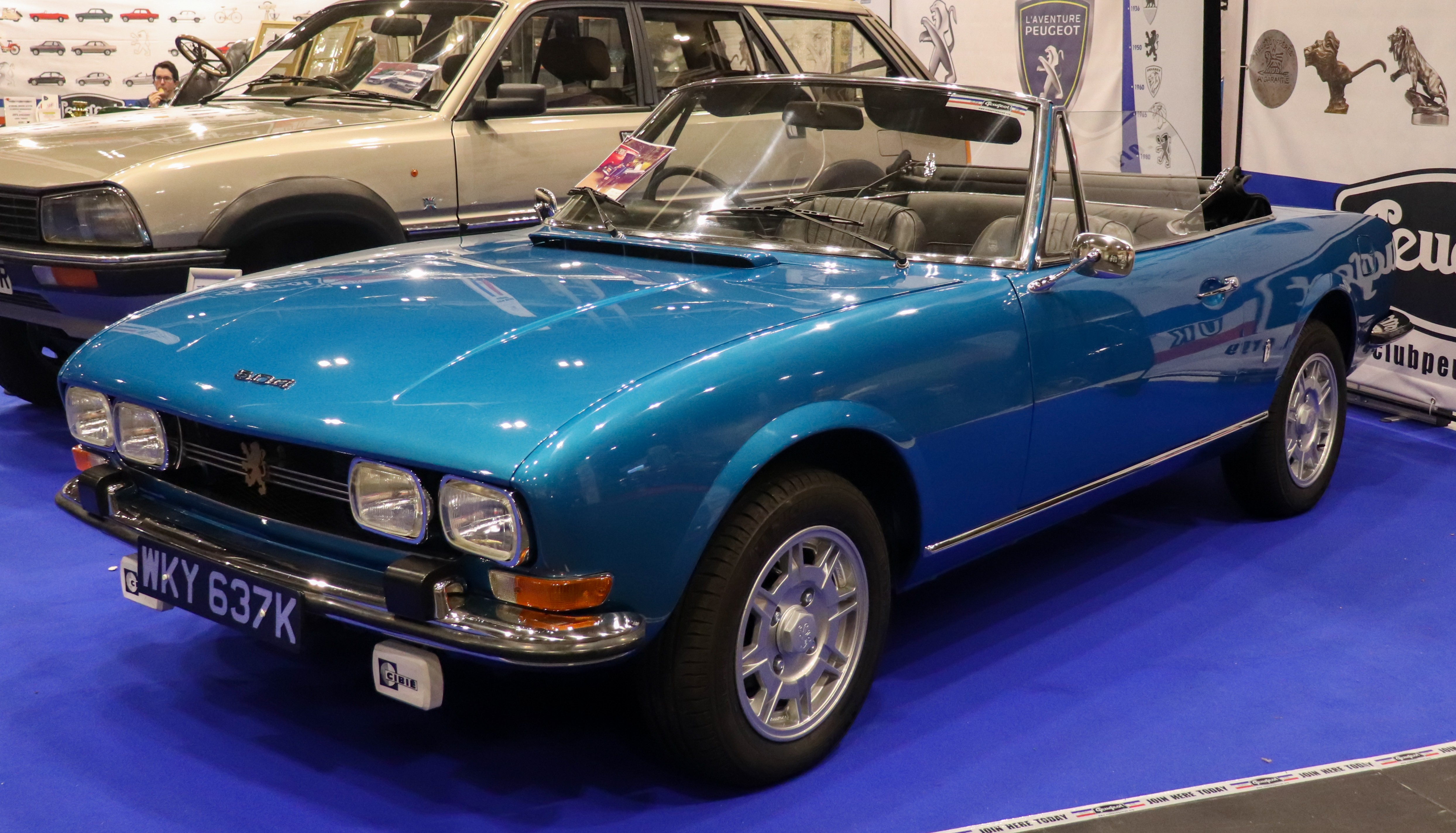 1972_Peugeot_504_Cabriolet_2.0.jpg