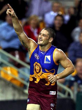 971306-brendan-fevola.jpg